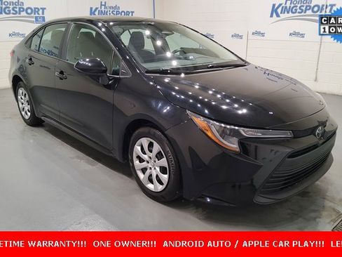 Used 2023 Toyota Corolla LE image 1