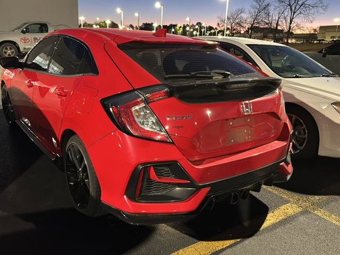 Used 2020 Honda Civic Sport image 6