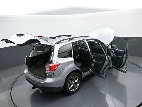 Used 2017 Subaru Forester 2.5i Touring w/ Popular Package #2 image 43
