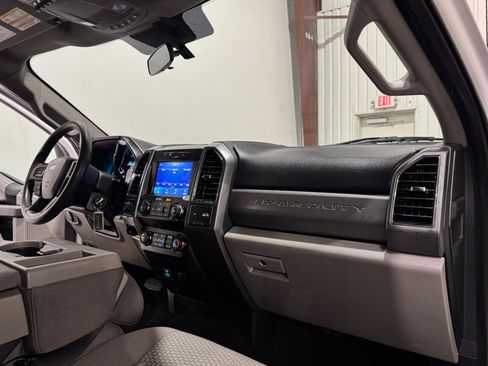 Used 2020 Ford F450 XLT AWD/4WD image 11