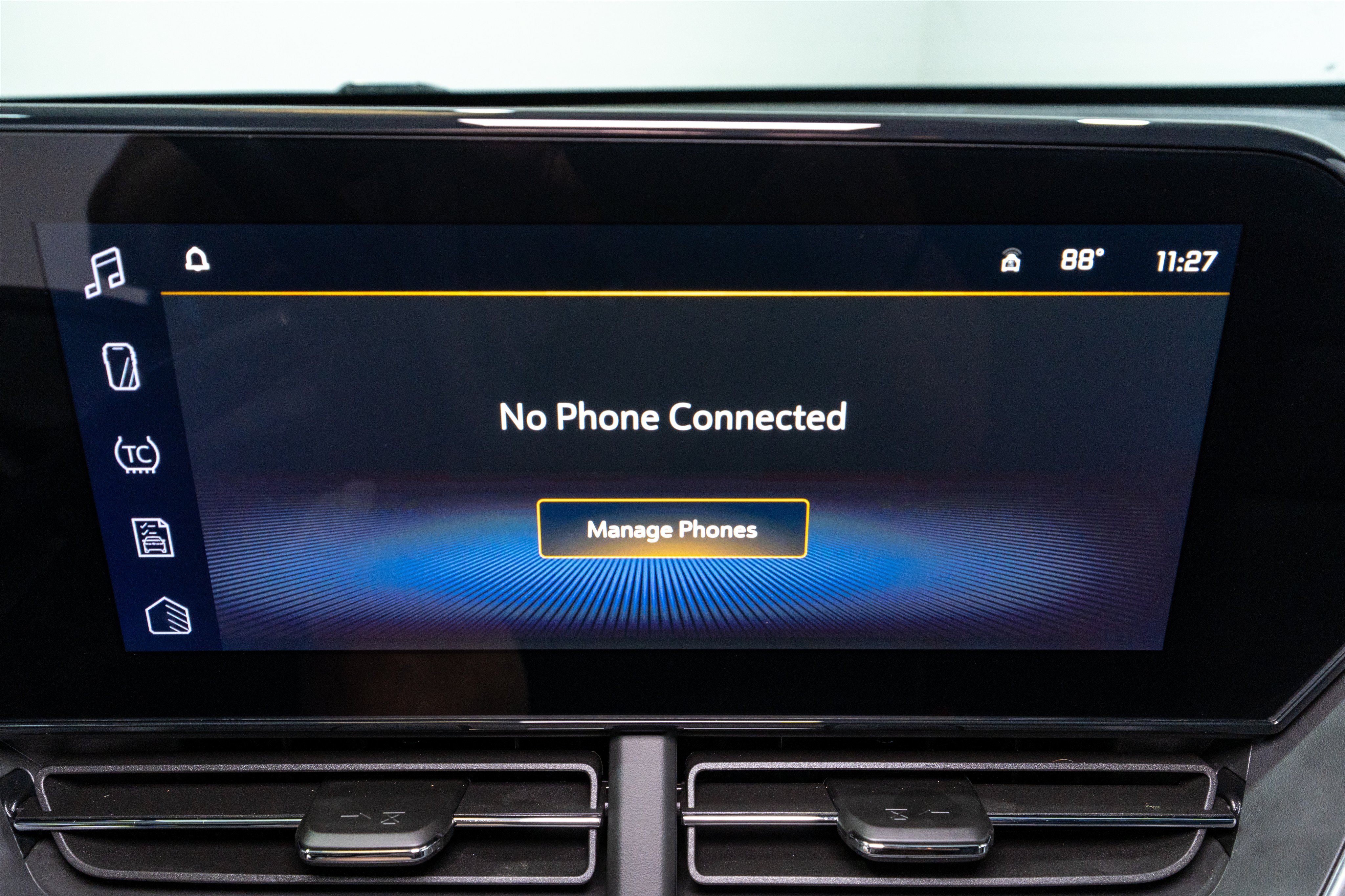Used 2025 Chevrolet Trax RS w/ Driver Confidence Package FWD image 18