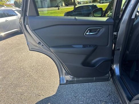 New 2026 Nissan Rogue Platinum image 15