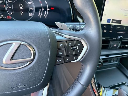 Used 2024 Lexus NX 250 FWD image 9