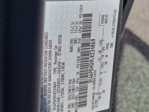 Used 2020 Ford Fusion SE image 32