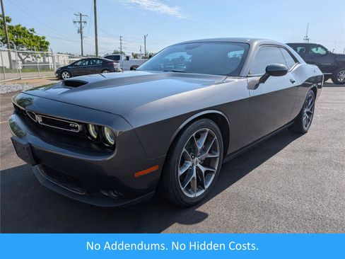 Used 2022 Dodge Challenger GT RWD image 1