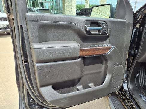 Used 2022 GMC Sierra 1500 SLT RWD image 20