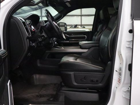 Used 2022 RAM 2500 Laramie w/ Night Edition AWD/4WD image 6