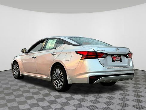 Certified 2023 Nissan Altima 2.5 SV FWD image 4