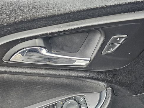 Used 2018 Chevrolet Malibu LT FWD image 17