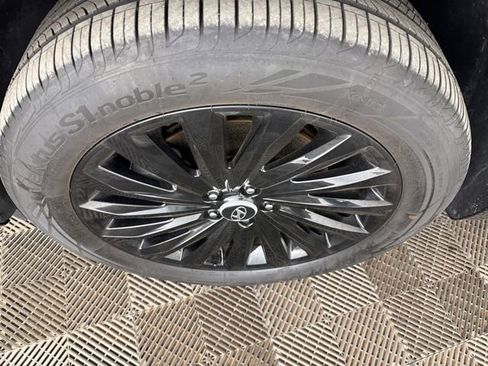 Used 2025 Hyundai Palisade Calligraphy image 29