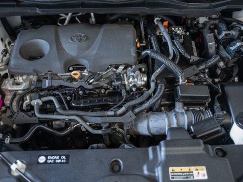 Used 2023 Toyota Sienna LE FWD image 17