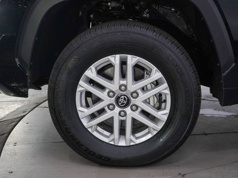 Used 2026 Toyota Tundra SR5 AWD/4WD image 30