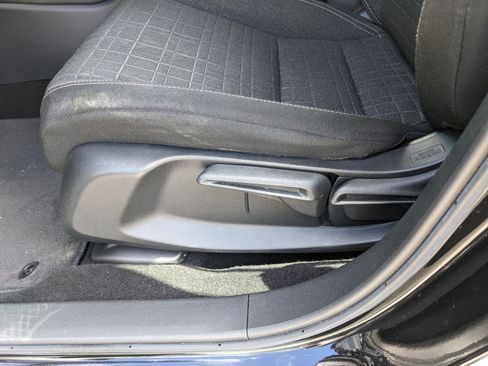Used 2024 Honda HR-V LX image 21
