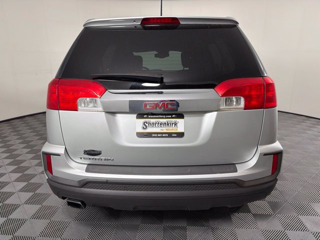 Used 2017 GMC Terrain SLE FWD image 8
