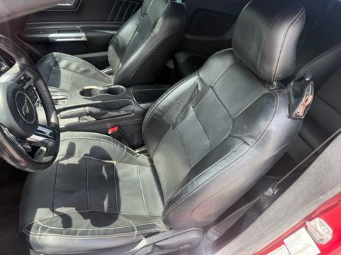 Used 2017 Ford Mustang Premium RWD image 3