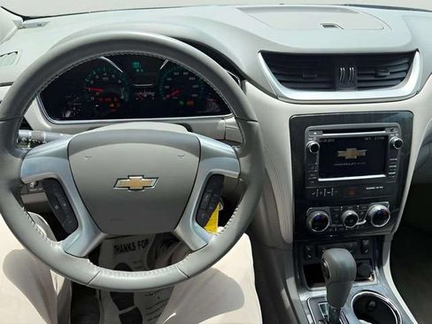 Used 2017 Chevrolet Traverse LT AWD/4WD image 11