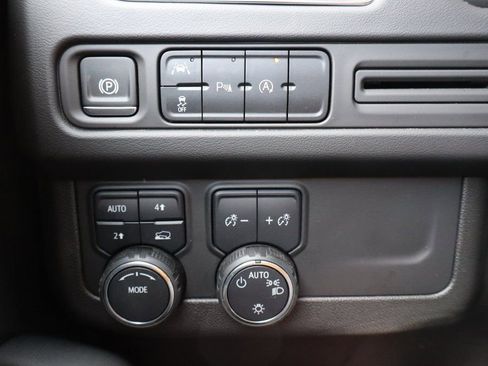 Used 2024 Chevrolet Tahoe RST image 11