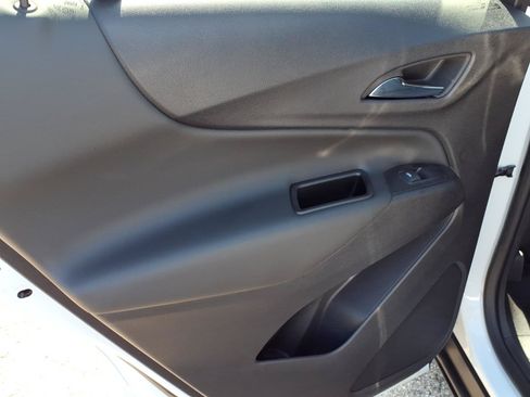 Used 2024 Chevrolet Equinox LT AWD/4WD image 5