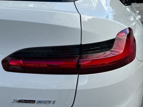 Used 2020 BMW X4 xDrive30i w/ M Sport Package 2 image 31