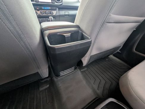 Used 2022 Toyota Tacoma SR image 35