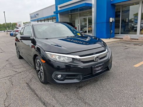 Used 2017 Honda Civic EX-T image 2