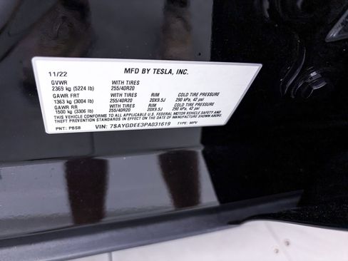 Used 2023 Tesla Model Y Long Range AWD/4WD image 33