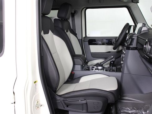 New 2025 INEOS Grenadier Fieldmaster Edition image 12