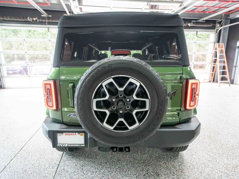 Used 2023 Ford Bronco Outer Banks AWD/4WD image 2