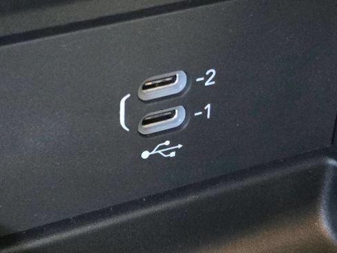 New 2027 Chrysler Pacifica Limited FWD image 15