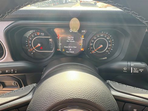 New 2026 Jeep Gladiator Sport image 24