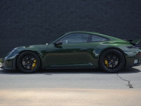 Certified 2026 Porsche 911 GT3 RWD image 2