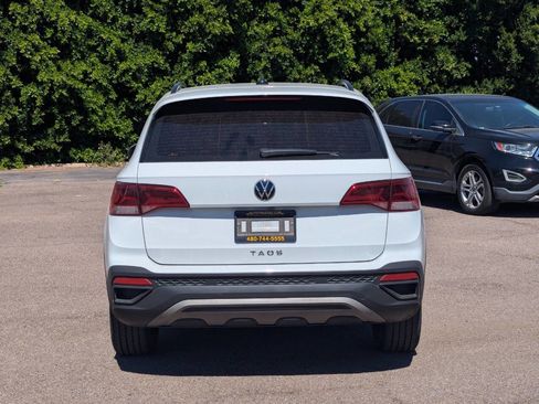 Used 2023 Volkswagen Taos S w/ Driver Assistance Package image 4