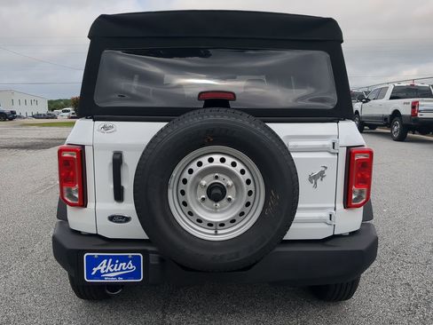 New 2025 Ford Bronco 4-Door image 4