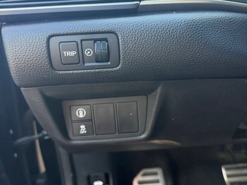 Used 2018 Honda Accord Sport image 14