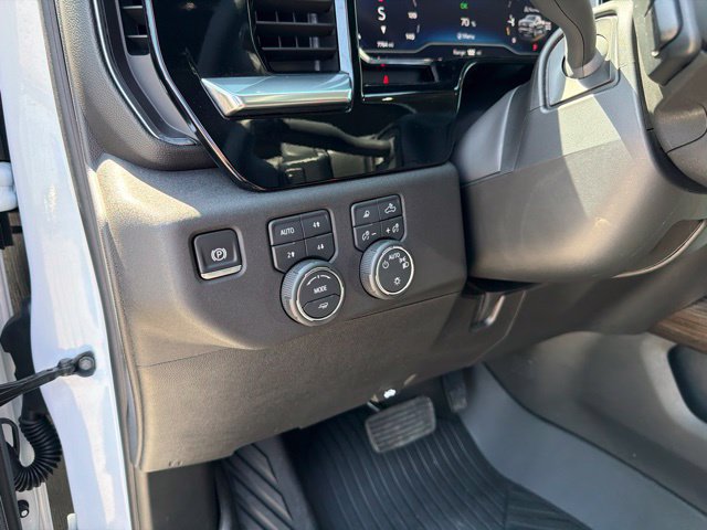 Used 2025 Chevrolet Silverado 1500 LT w/ Texas Edition Plus AWD/4WD image 22