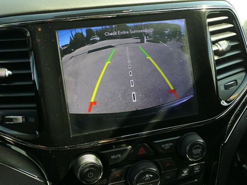 Used 2019 Jeep Grand Cherokee High Altitude image 19