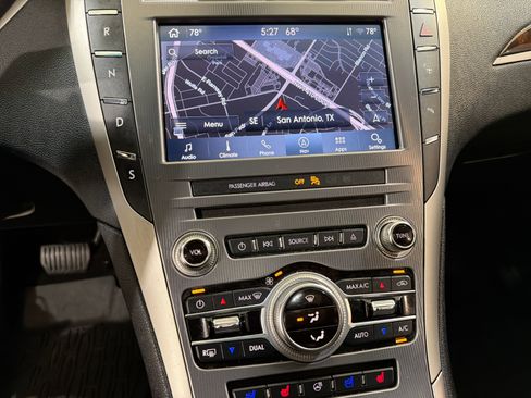 Used 2020 Lincoln MKZ Reserve w/ Elements Package image 19