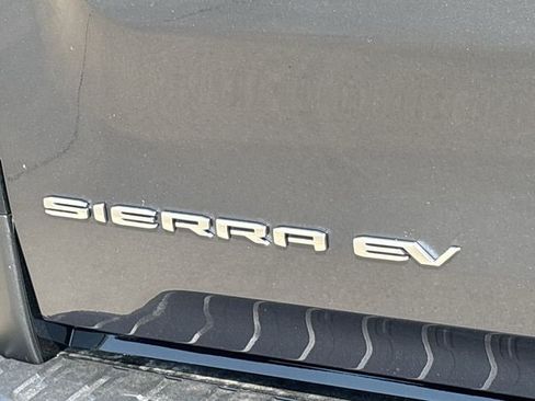 New 2026 GMC Sierra EV Elevation image 29