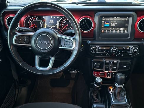 Used 2021 Jeep Gladiator Rubicon w/ Cold Weather Group image 13