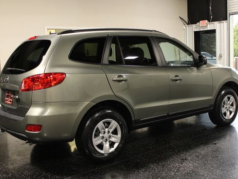 Used 2009 Hyundai Santa Fe GLS FWD image 3
