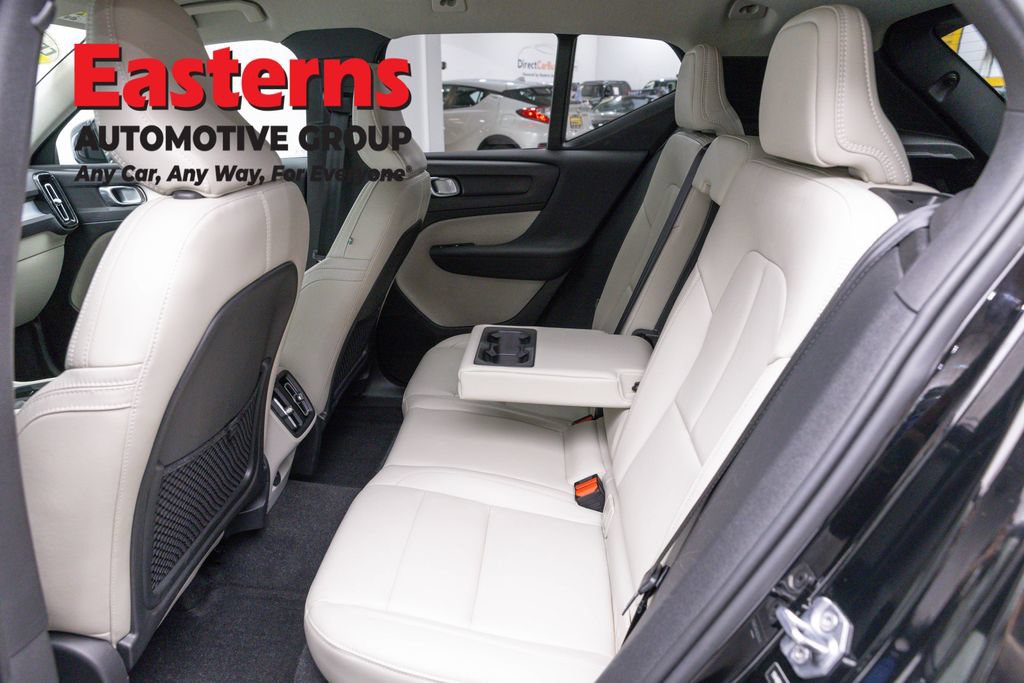 Used 2019 Volvo XC40 T5 Momentum AWD/4WD image 21