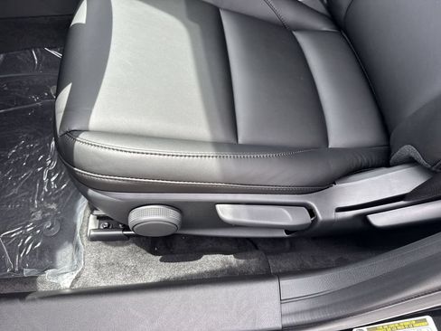 New 2026 MAZDA MAZDA3 s Sport FWD image 40
