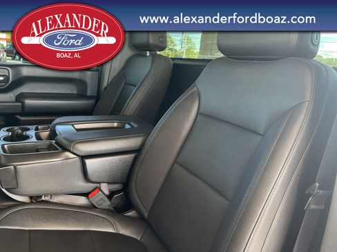 Used 2023 GMC Sierra 3500 Pro w/ Convenience Package image 14