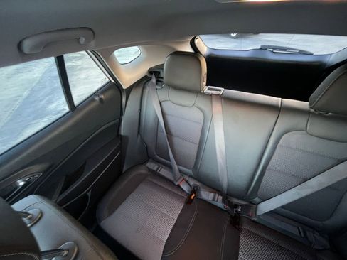 Used 2025 Chevrolet Trax LT image 39