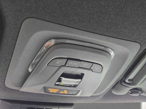 Used 2026 Toyota Corolla SE image 27