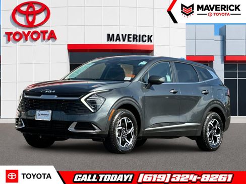 Used 2025 Kia Sportage LX AWD/4WD image 1