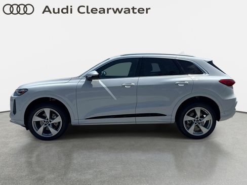 New 2026 Audi Q5 Premium AWD/4WD image 2