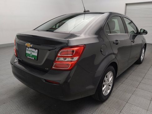 Used 2019 Chevrolet Sonic LT FWD image 9