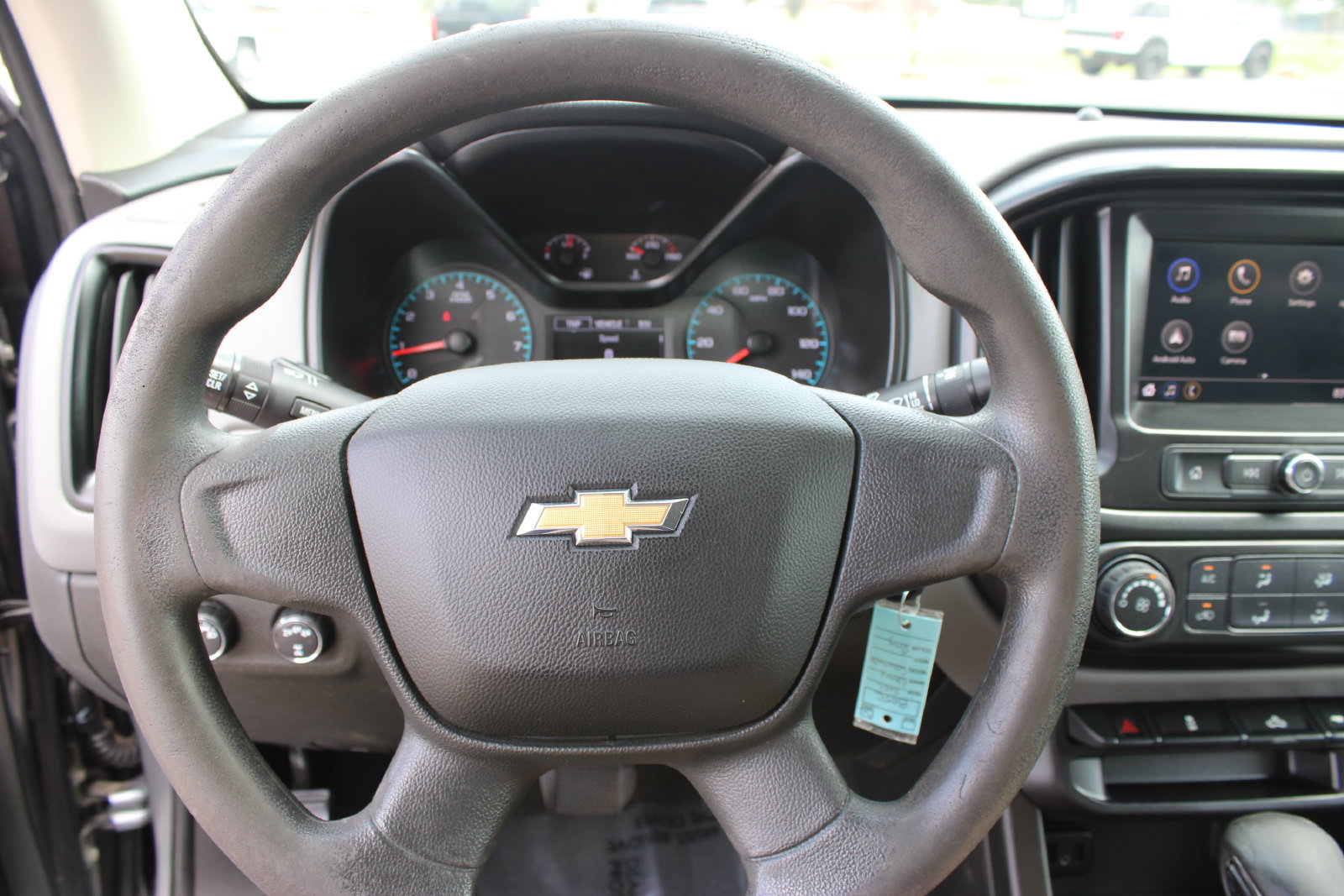 Used 2022 Chevrolet Colorado W/T AWD/4WD image 12