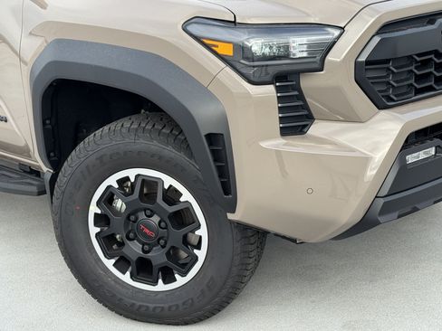 New 2026 Toyota Tacoma TRD Off-Road AWD/4WD image 10